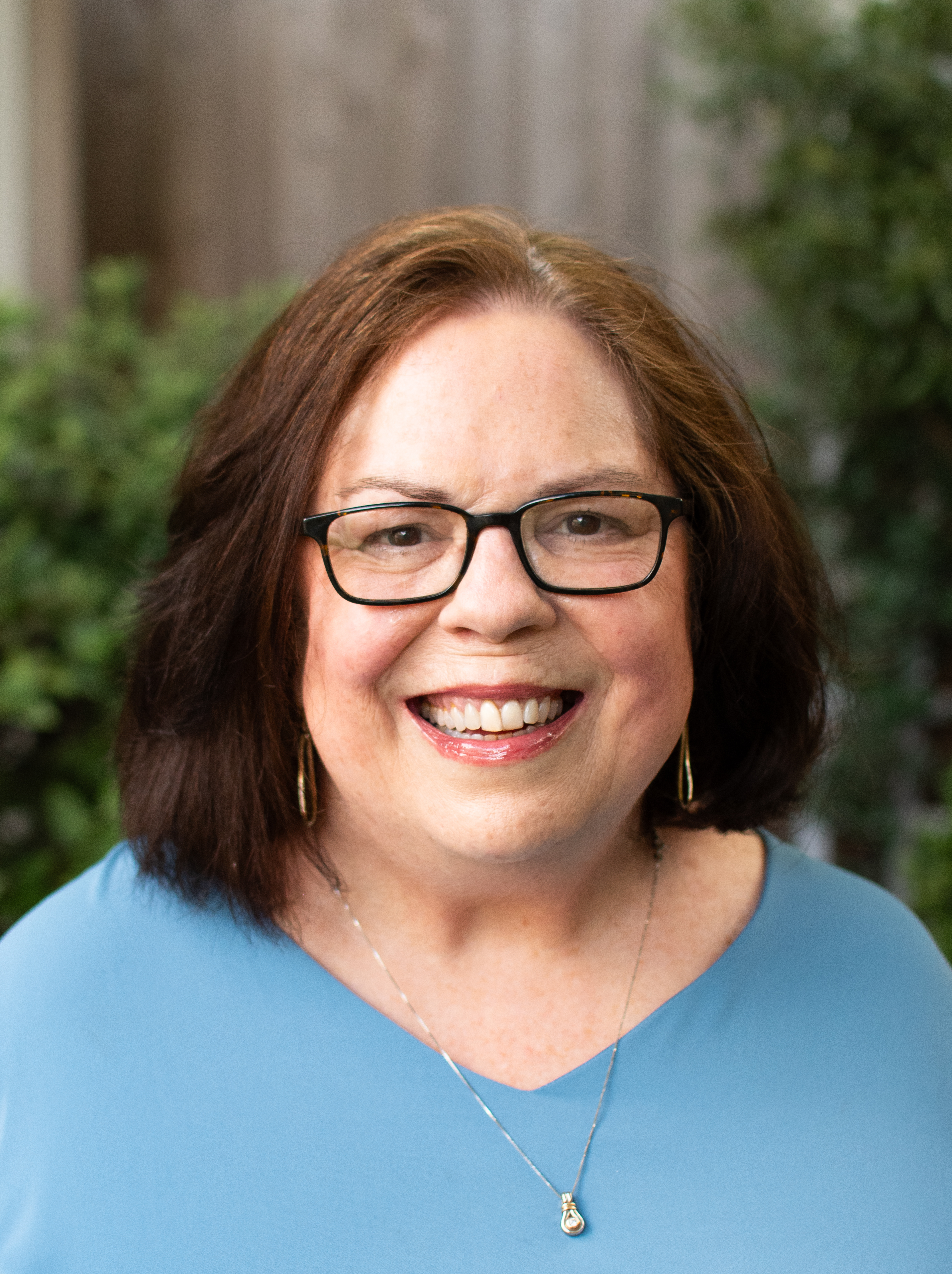 Portrait photograph of poet Carol Louise Munn